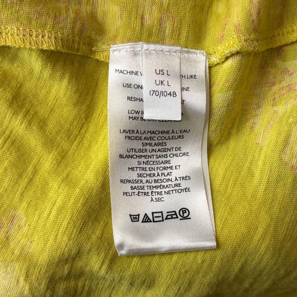 Anthropologie pilcro Yellow Floral springtime Short Sleeve Tee size large - Picture 12 of 15